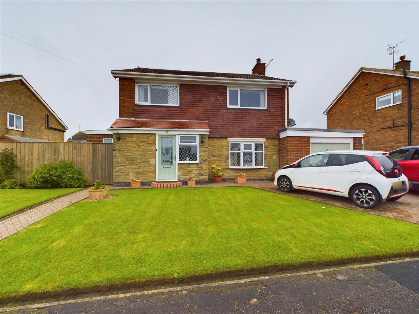 Thoresby Avenue, Bridlington Belts Estate Agents